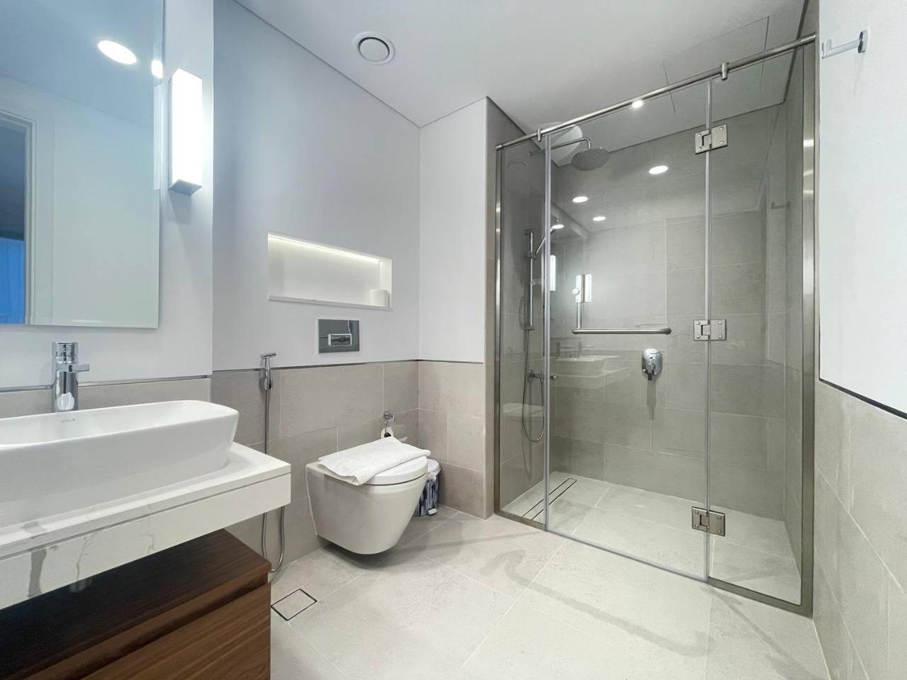 Apartment Luxe & Comfy Madinat Jumeirah - Apartment With Scenic Views - Pool Managed By Sunnyhomes Dubai