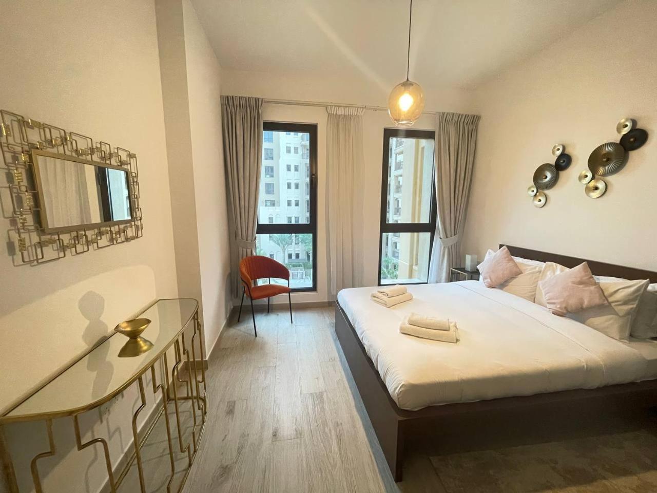 Luxe & Comfy Madinat Jumeirah - Apartment With Scenic Views - Pool Managed By Sunnyhomes *